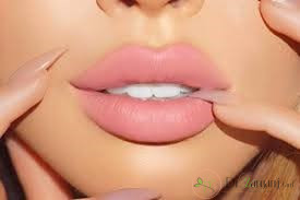 برای جلوگیری از ایجاد مشکلاتی در ارتباط با تزریق ژل به لب چه نکاتی را باید مد نظر داشت؟