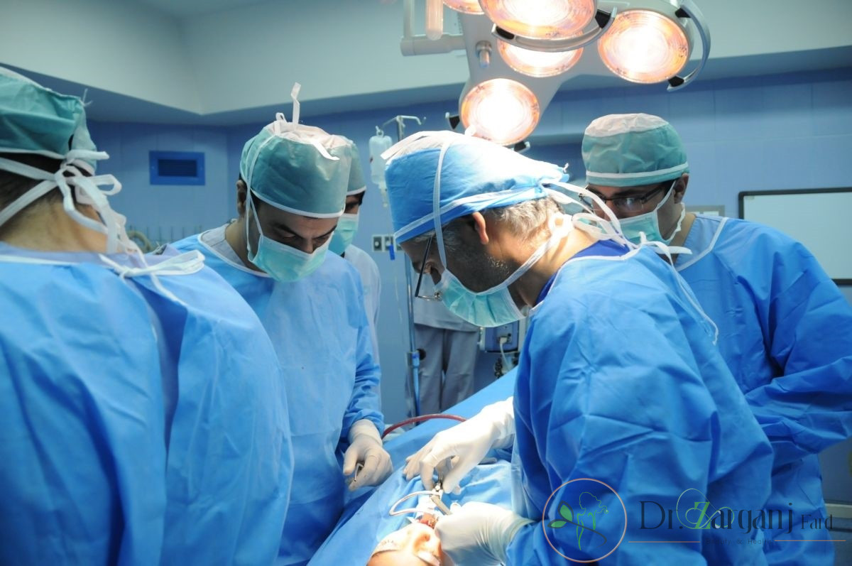 رنگ غیر طبیعی ترشحات