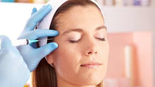 بعد از تزریق چربی برای برطرف کردن خط اخم چه نکاتی را باید رعایت کرد؟