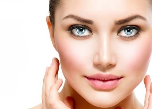 با تزریق چربی به ناحیه پیشانی افراد چهره زیباتری پیدا می کنند