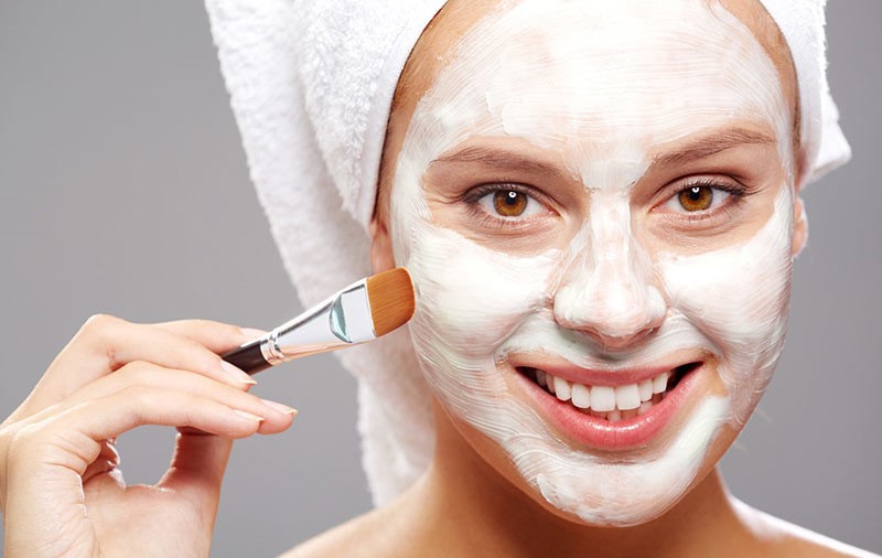 با استفاده از ماسک وایتنینگ به چه مزیت هایی می توان دست یافت؟