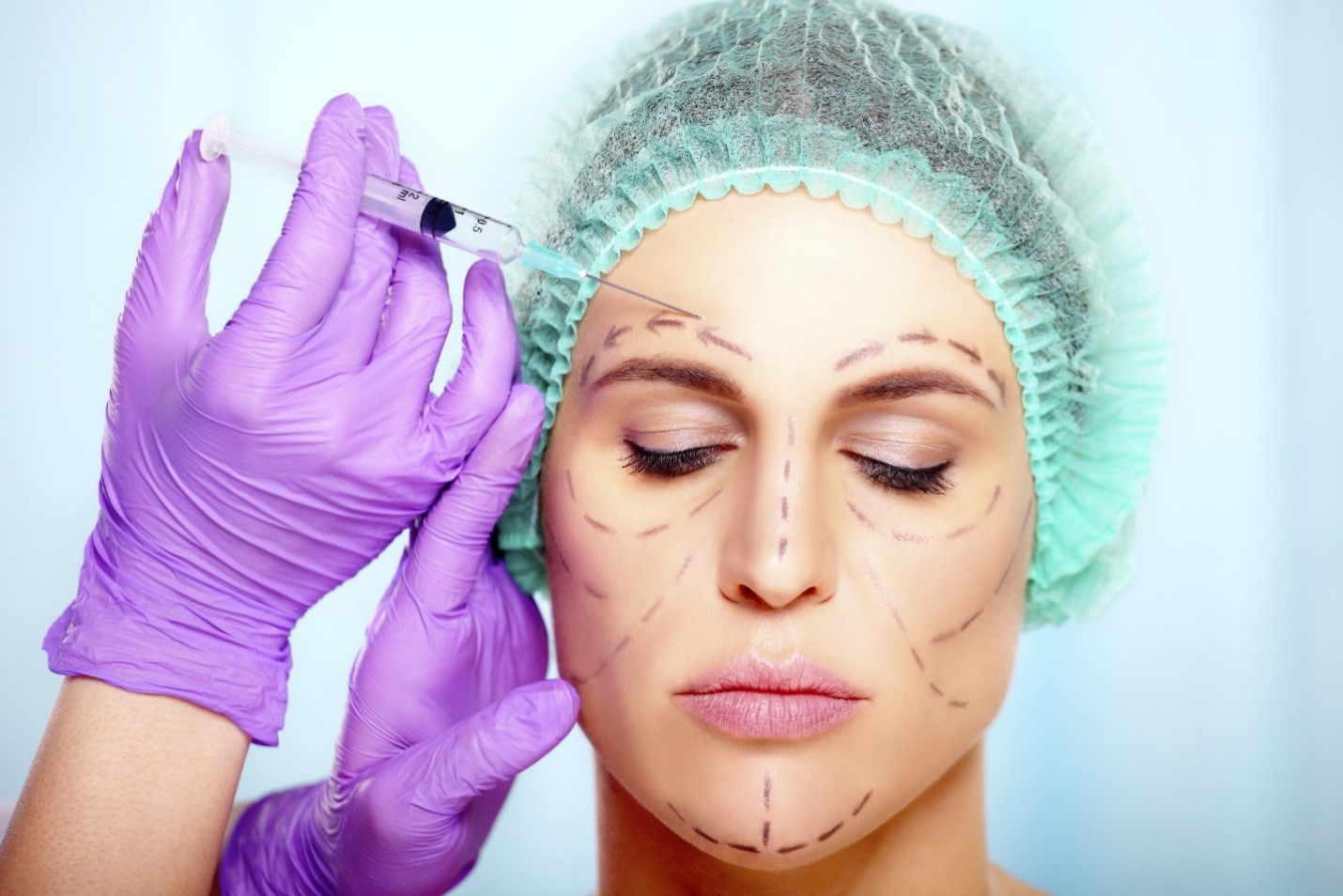 تزریق چربی (تزریق چربی به صورت) چگونه انجام می شود؟