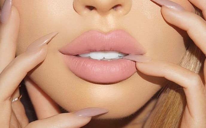 مراقبت های بعد از تزریق ژل به لب چیست؟